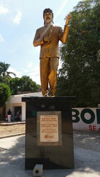 estatua rafael orozco
