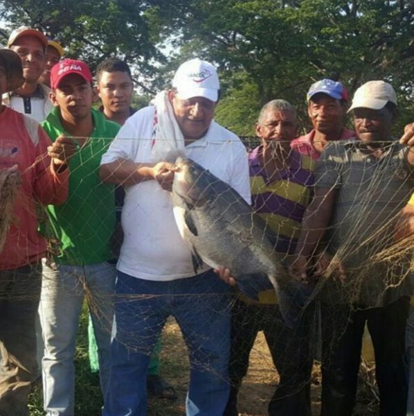 poncho-zuleta-pescando
